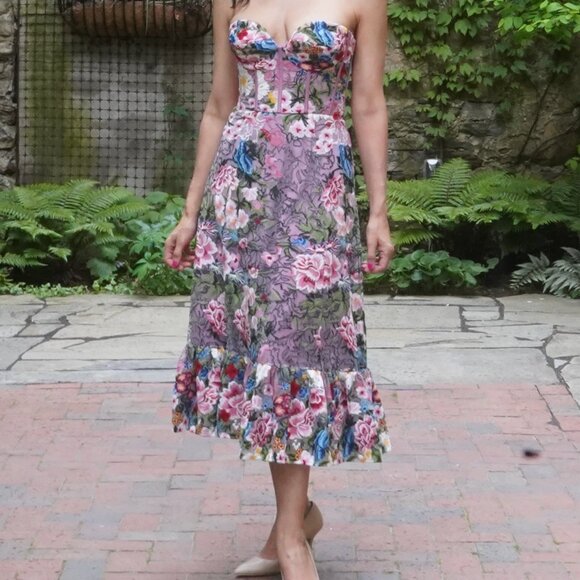 Absolutely Stunning! Carina Floral Embroidered Strapless Bustier Dress - Picture 1 of 4
